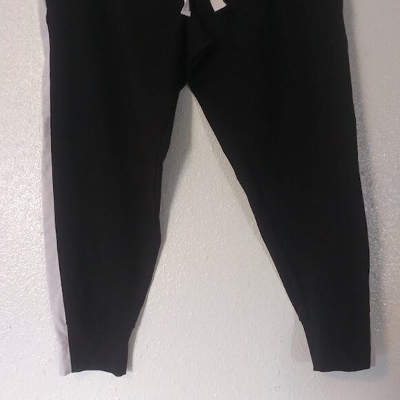 Avia women's size L (12-14) black and white jogger pants - Picture 3 of 12